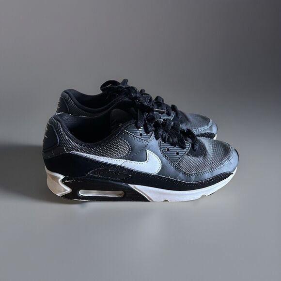 Nike Air Max 90 Running Shoes Black And White Size 8 Jogging Walking Outdoor - Picture 4 of 11